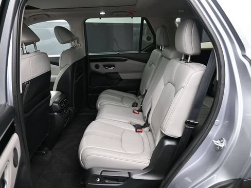 Certified 2023 Honda Pilot Touring image 22