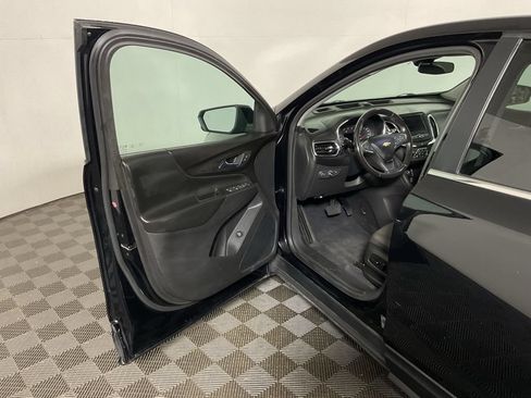 Used 2021 Chevrolet Equinox LT AWD/4WD image 18