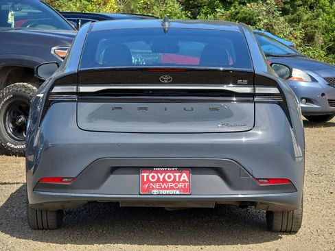 Used 2023 Toyota Prius Prime FWD image 5