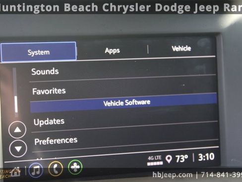 Used 2024 GMC Terrain SLE image 32