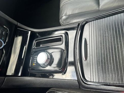 Used 2021 Chrysler 300 S RWD image 14
