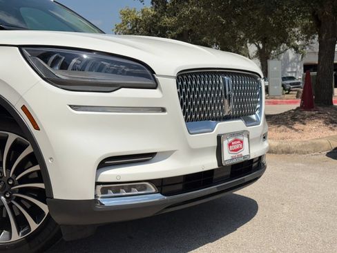 Used 2020 Lincoln Aviator Reserve w/ Equipment Group 201A RWD image 3