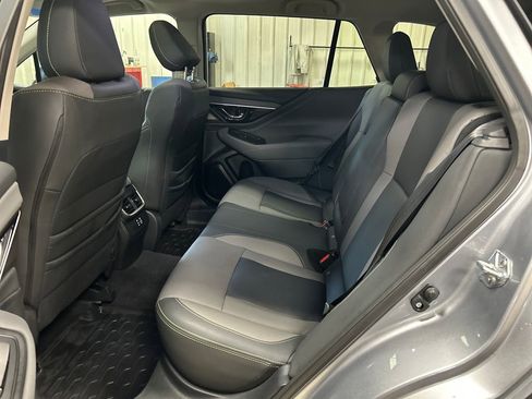 Used 2025 Subaru Outback Onyx Edition image 26