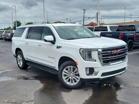 Used 2024 GMC Yukon XL SLT w/ SLT Luxury Package AWD/4WD image 33