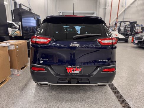 Used 2016 Jeep Cherokee Limited w/ Trailer Tow Group image 34