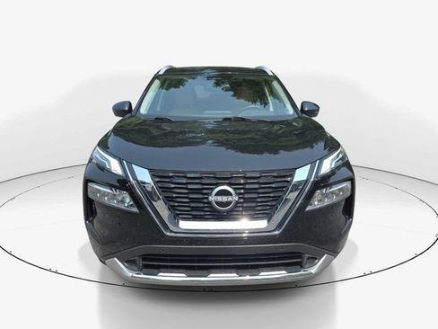 Used 2023 Nissan Rogue Platinum FWD image 11