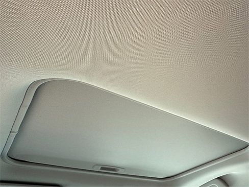 New 2026 Toyota Sienna XLE image 18