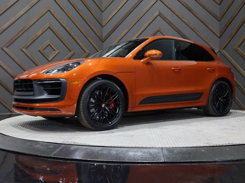Used 2022 Porsche Macan GTS w/ Premium Package Plus image 27