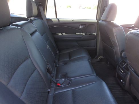 Used 2020 Honda Passport Touring image 12