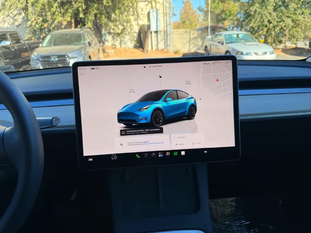 Used 2023 Tesla Model Y AWD image 17