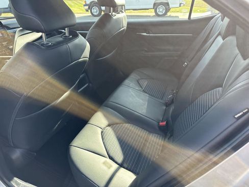 Used 2024 Toyota Camry SE image 15