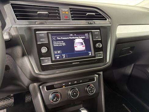 Used 2019 Volkswagen Tiguan S FWD image 14