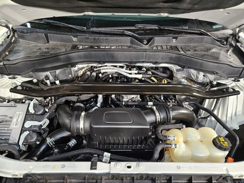 Used 2020 Ford Explorer Platinum image 19