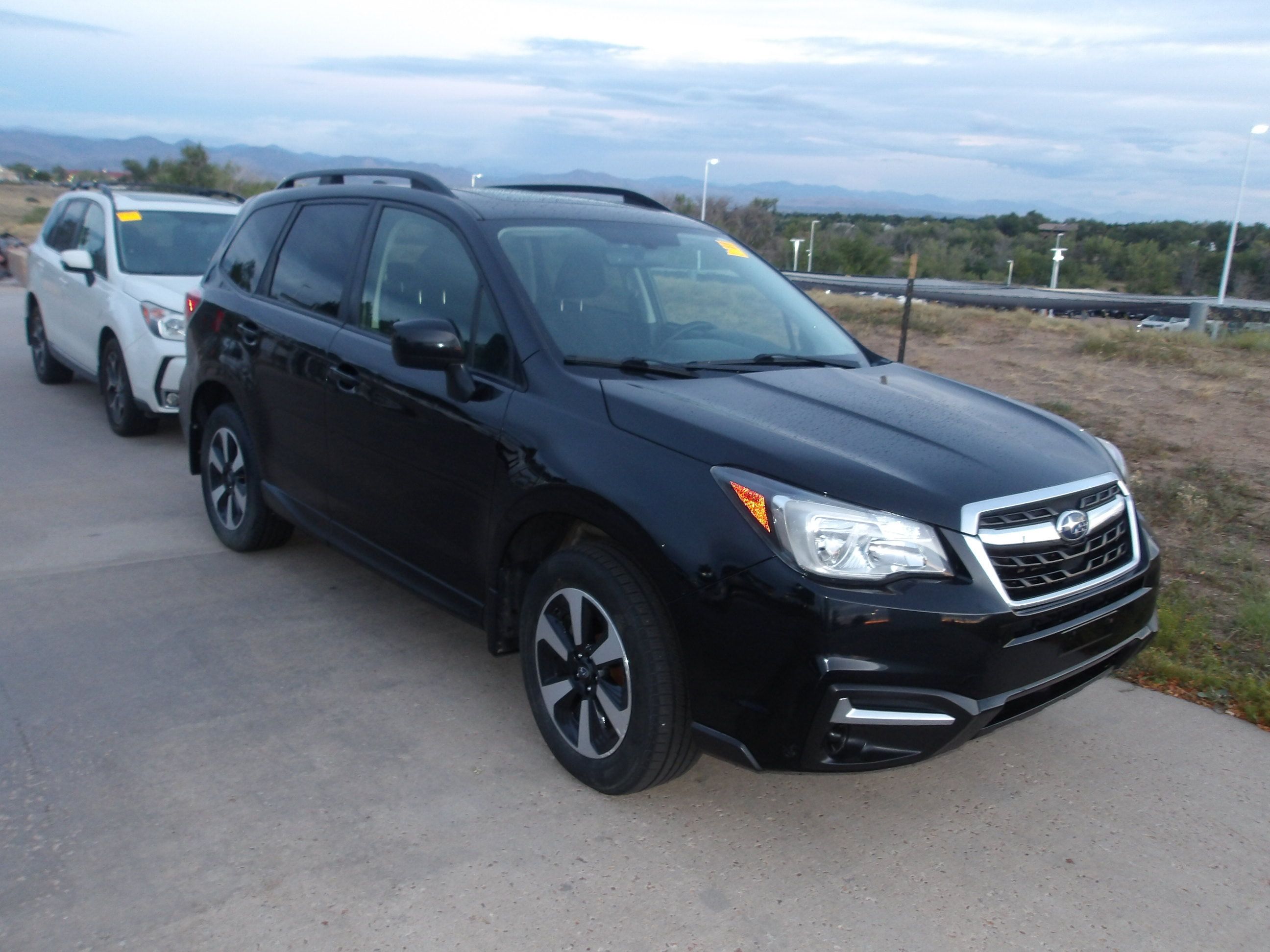 Used 2018 Subaru Forester 2.5i Premium w/ All-Weather Package AWD/4WD image 2