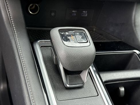Certified 2023 Nissan Pathfinder SL w/ SL Premium Package FWD image 37