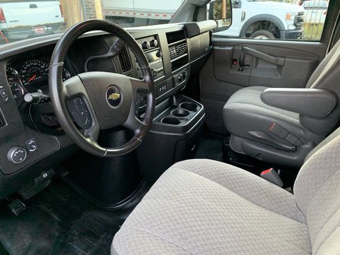 Used 2020 Chevrolet Express 2500 w/ Driver Convenience Package image 17