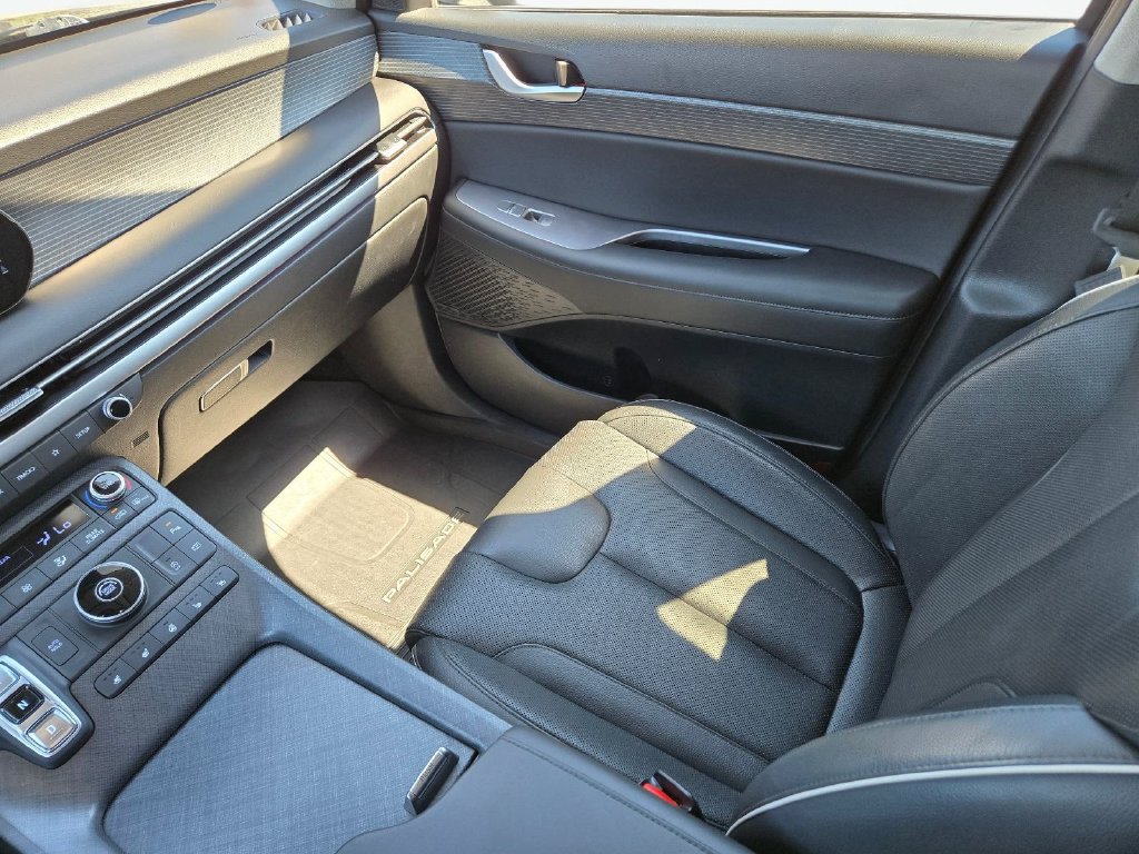 Certified 2024 Hyundai Palisade Limited FWD image 22