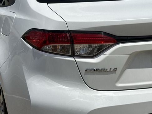 Used 2024 Toyota Corolla LE FWD image 6