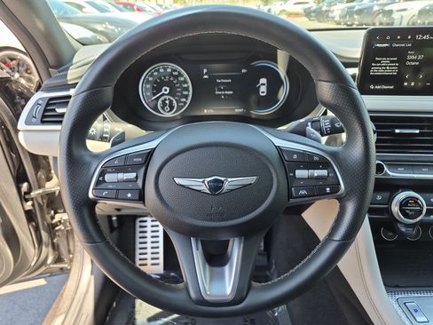 Used 2023 Genesis G70 2.0T w/ Sport Prestige Package RWD image 18