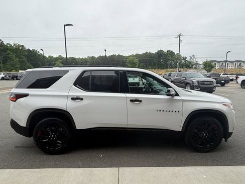 Used 2020 Chevrolet Traverse Premier w/ Redline Edition FWD image 7