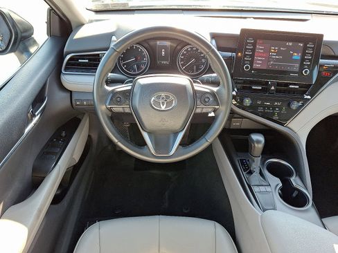 Used 2024 Toyota Camry SE FWD image 13