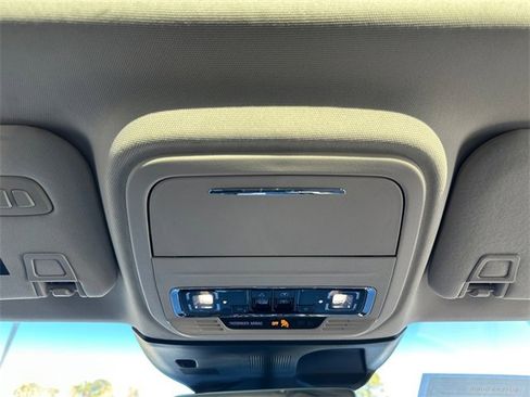 Used 2020 Lincoln Corsair Reserve image 28