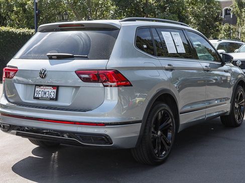 Used 2023 Volkswagen Tiguan SE R-Line image 6