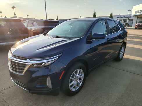 Used 2022 Chevrolet Equinox LT FWD image 9