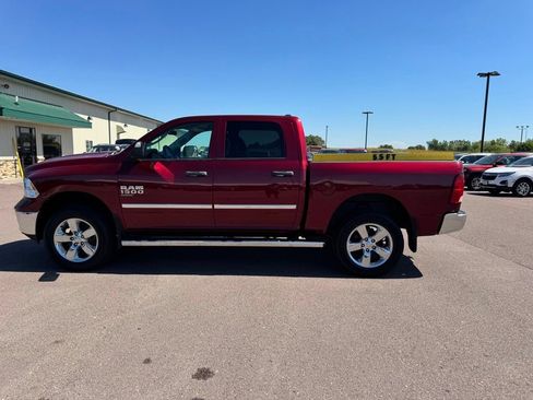 Used 2019 RAM 1500 ST w/ SXT Plus Group AWD/4WD image 16