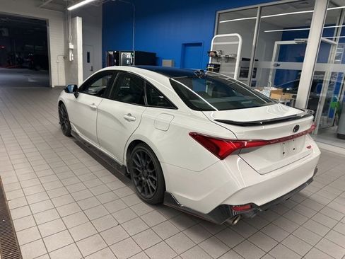 Used 2021 Toyota Avalon TRD image 3