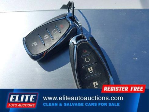 Used 2018 Chevrolet Volt Premier w/ Driver Confidence Package FWD image 22