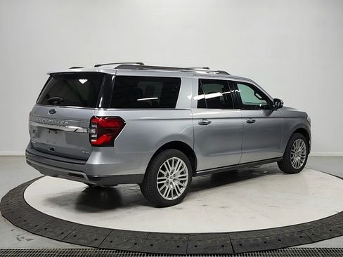 Used 2024 Ford Expedition Max Limited AWD/4WD image 7
