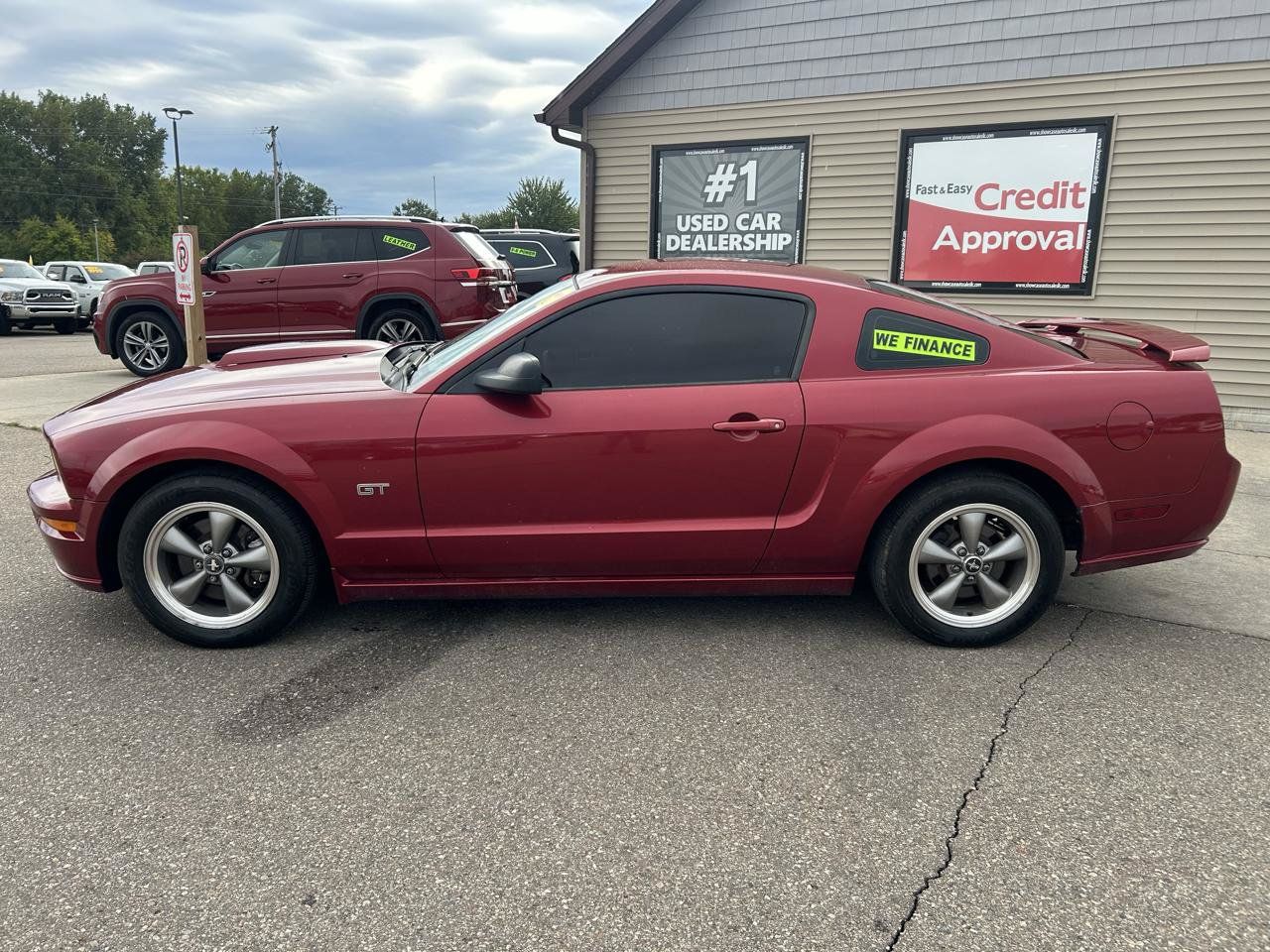 Used 2006 Ford Mustang GT RWD image 8
