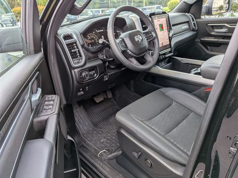 Used 2025 RAM 1500 Big Horn AWD/4WD image 11