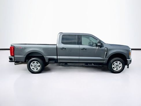 Used 2025 Ford F250 XLT AWD/4WD image 10