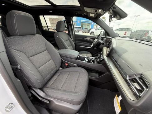 New 2026 Chevrolet Traverse LT image 31