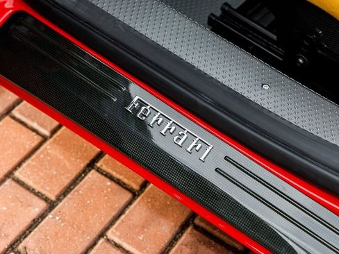 Used 2015 Ferrari 458 Speciale A image 20