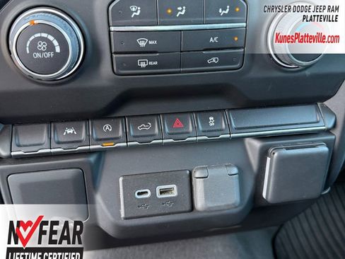 Used 2022 Chevrolet Silverado 1500 Custom AWD/4WD image 20