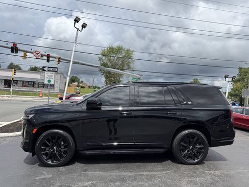 Used 2023 Cadillac Escalade Sport AWD/4WD image 4