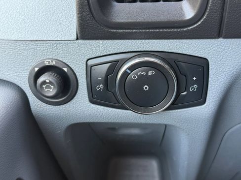 Used 2019 Ford Transit 150 148 Medium Roof RWD image 20