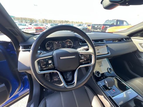 Used 2022 Land Rover Range Rover Velar S image 16