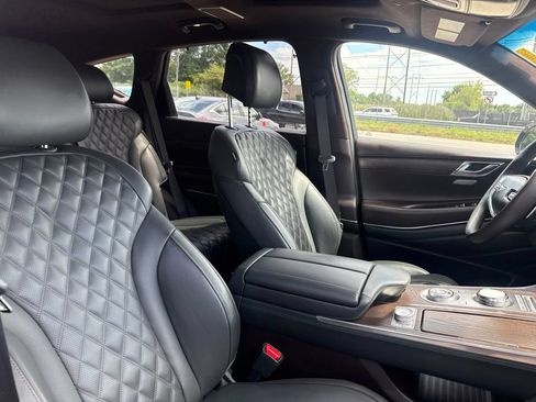 Used 2023 Genesis GV80 3.5T AWD/4WD image 25