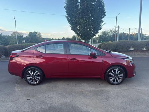 New 2025 Nissan Versa SV image 8