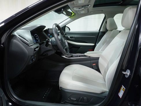 Certified 2023 Hyundai Sonata SEL w/ Convenience Package image 10