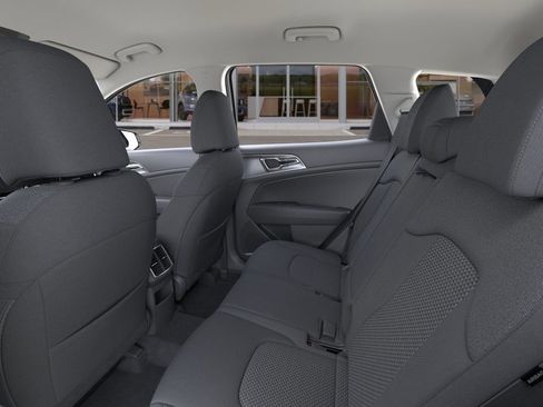 New 2025 Kia Sportage LX FWD image 18