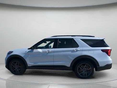 New 2026 Ford Explorer ST-Line image 16