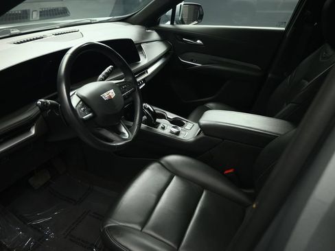 Used 2024 Cadillac XT4 Premium Luxury FWD image 45