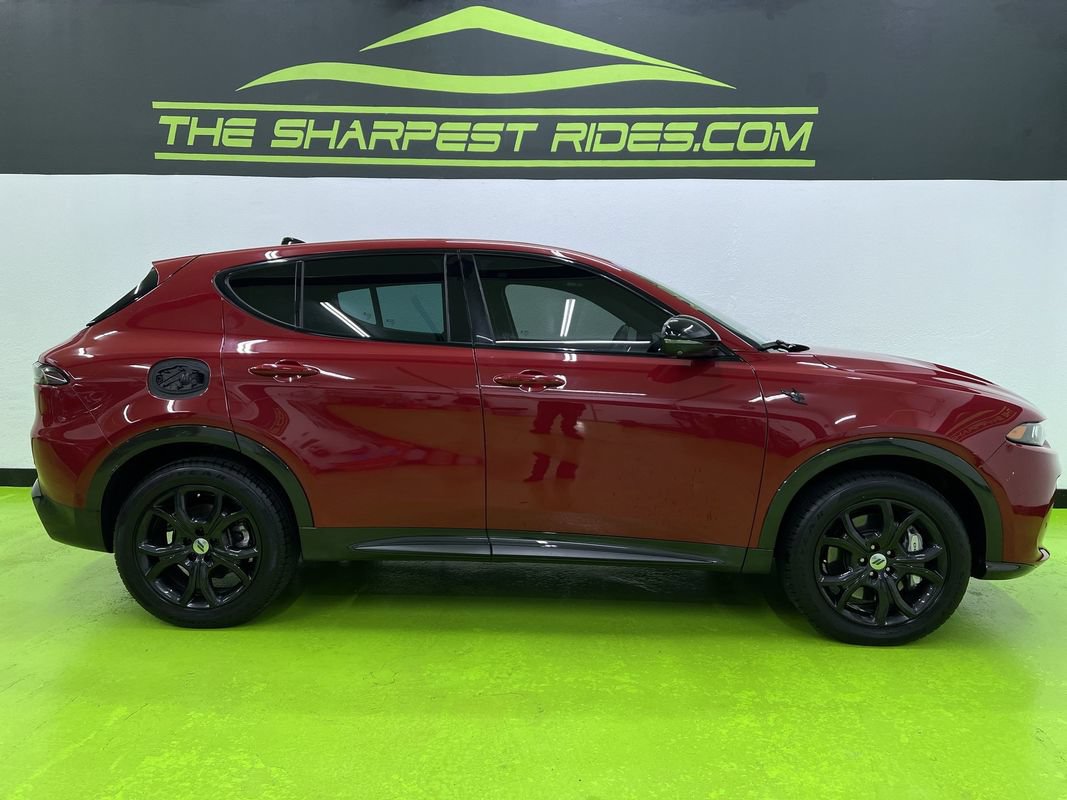 Used 2024 Dodge Hornet R/T w/ Tech Pack w/o Parking AWD/4WD image 11