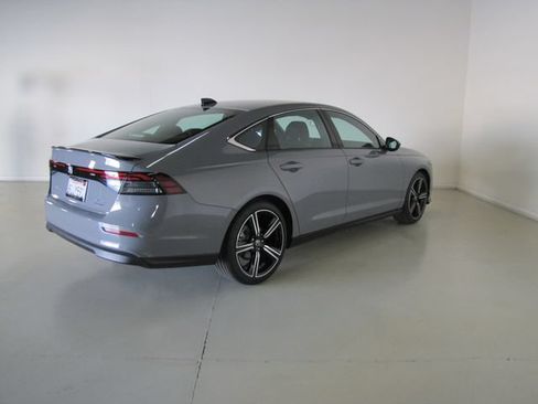 Used 2023 Honda Accord Sport image 25