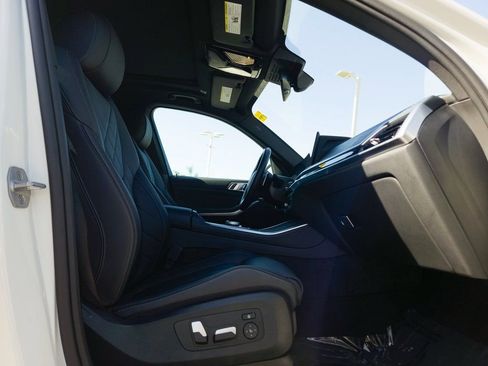 Used 2025 BMW X5 sDrive40i w/ Parking Assistance Package image 22